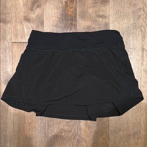 Black Lulu skirt size 4
